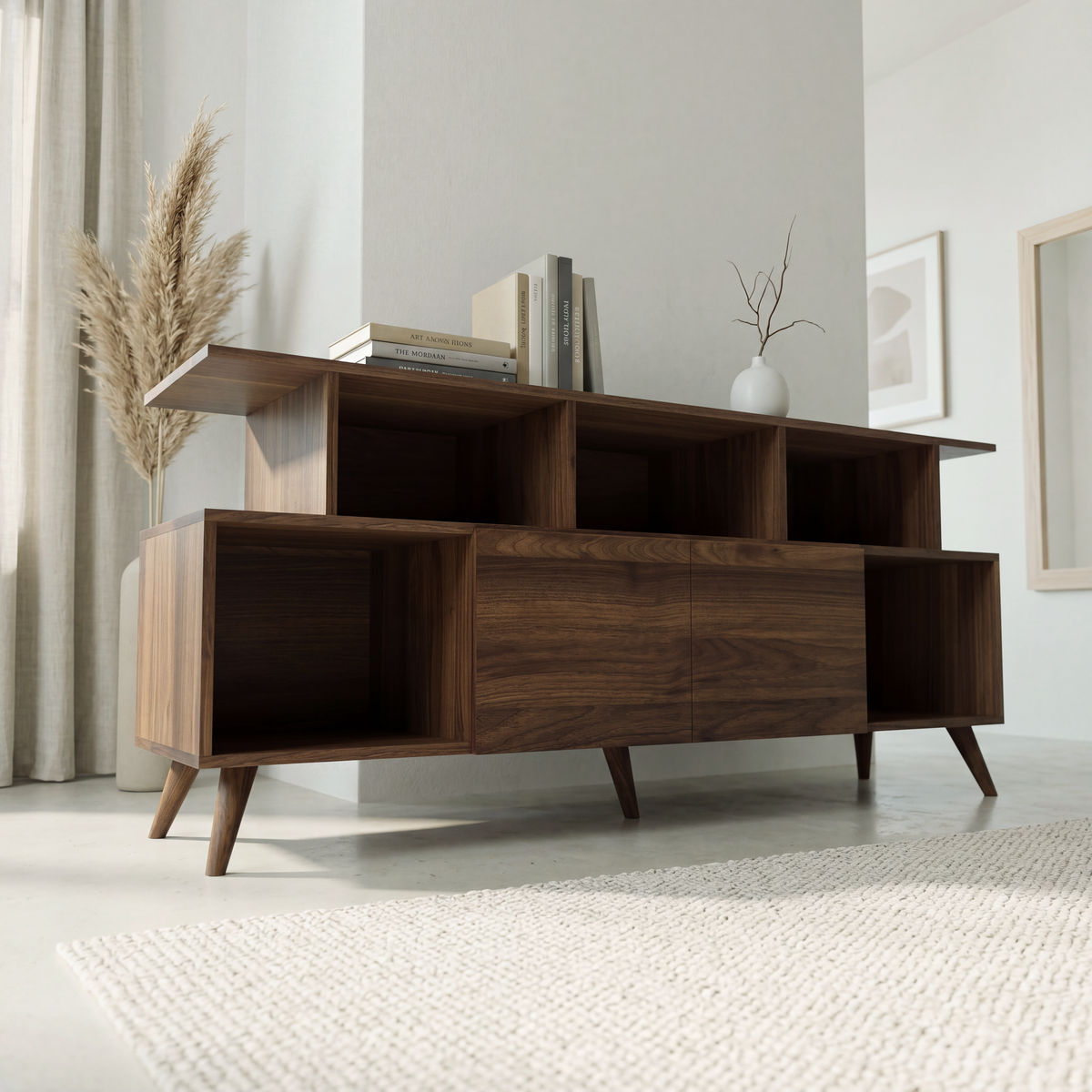 Sideboard aus massivem Schwarznussbaum