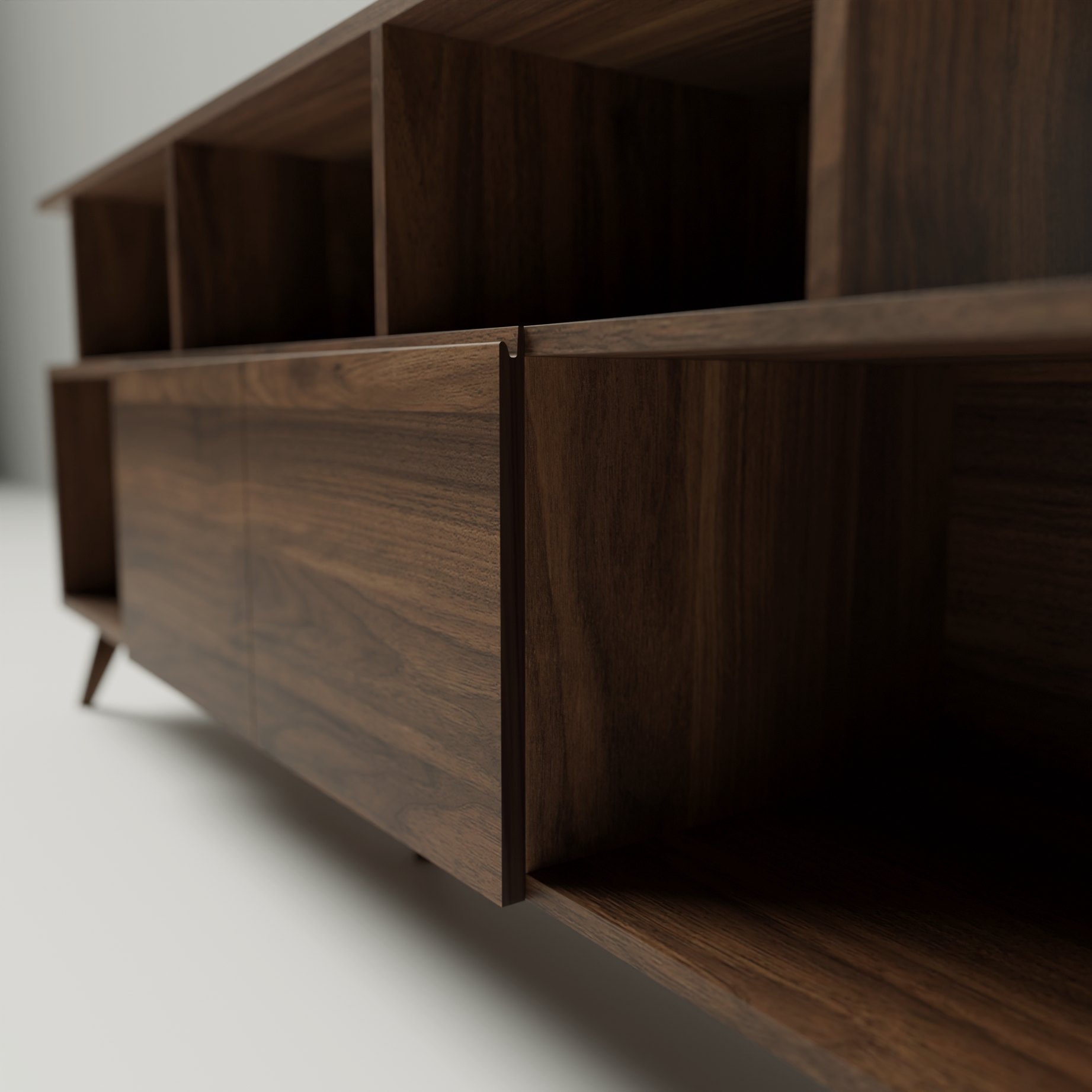 Sideboard aus massivem Schwarznussbaum